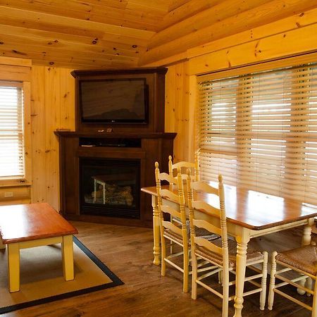 Lake Parlin Lodge & Cabins West Forks 외부 사진