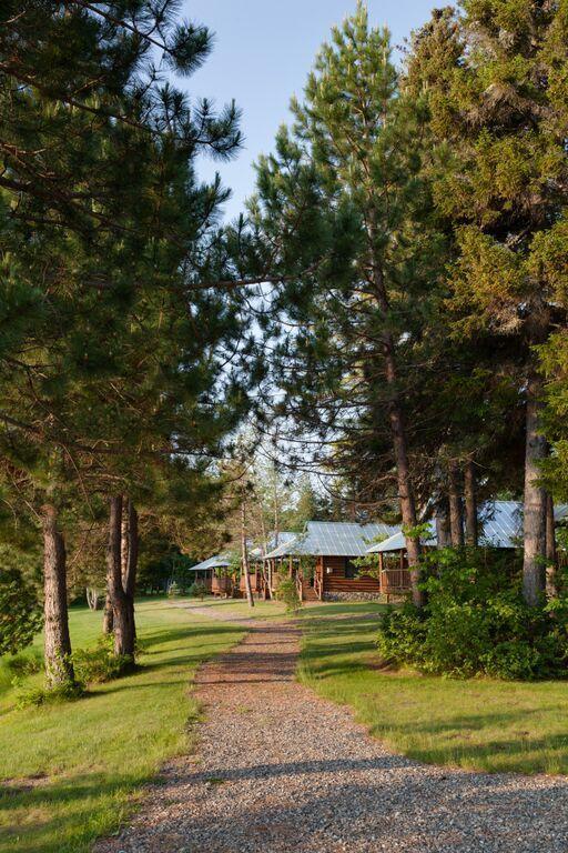 Lake Parlin Lodge & Cabins West Forks 외부 사진