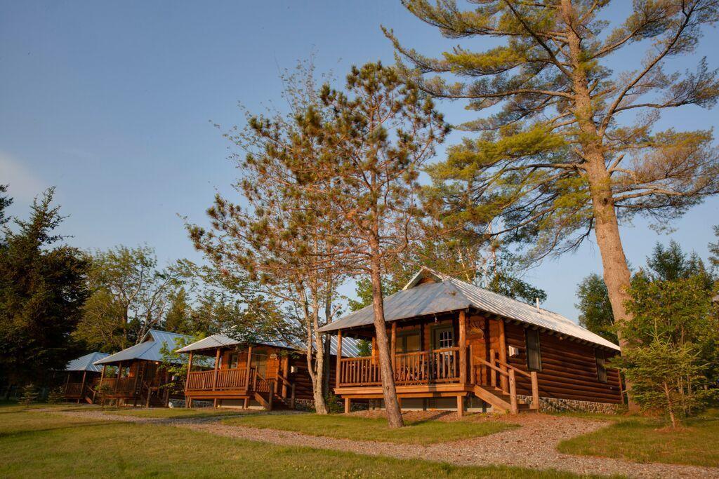 Lake Parlin Lodge & Cabins West Forks 외부 사진