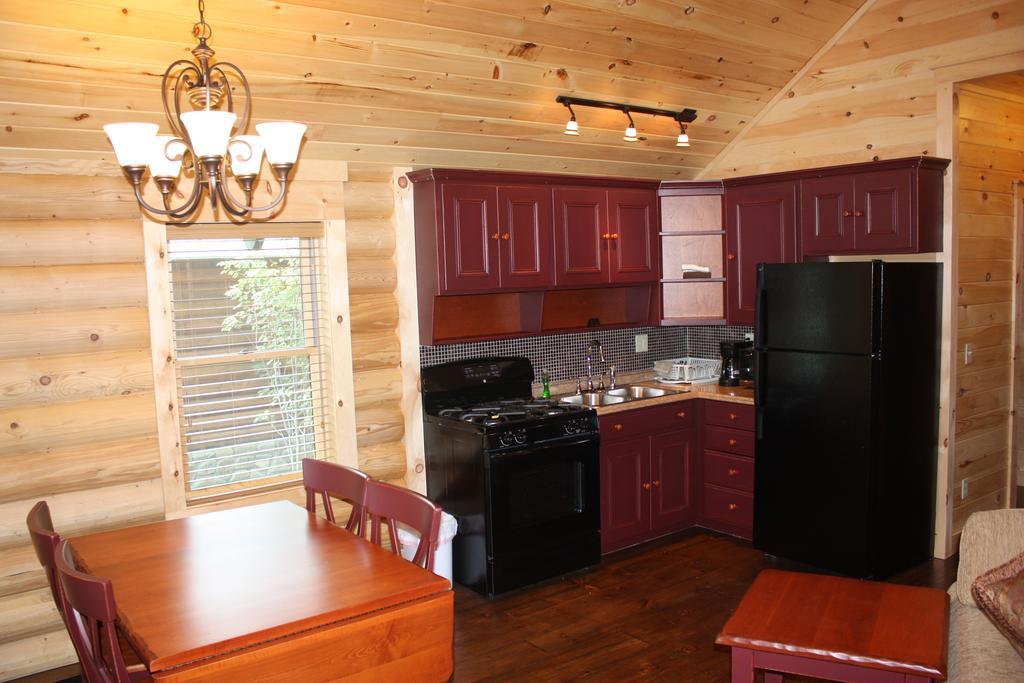 Lake Parlin Lodge & Cabins West Forks 객실 사진