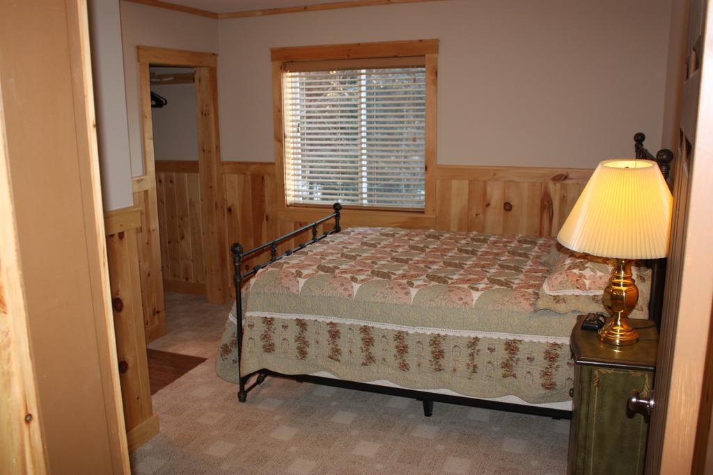 Lake Parlin Lodge & Cabins West Forks 객실 사진