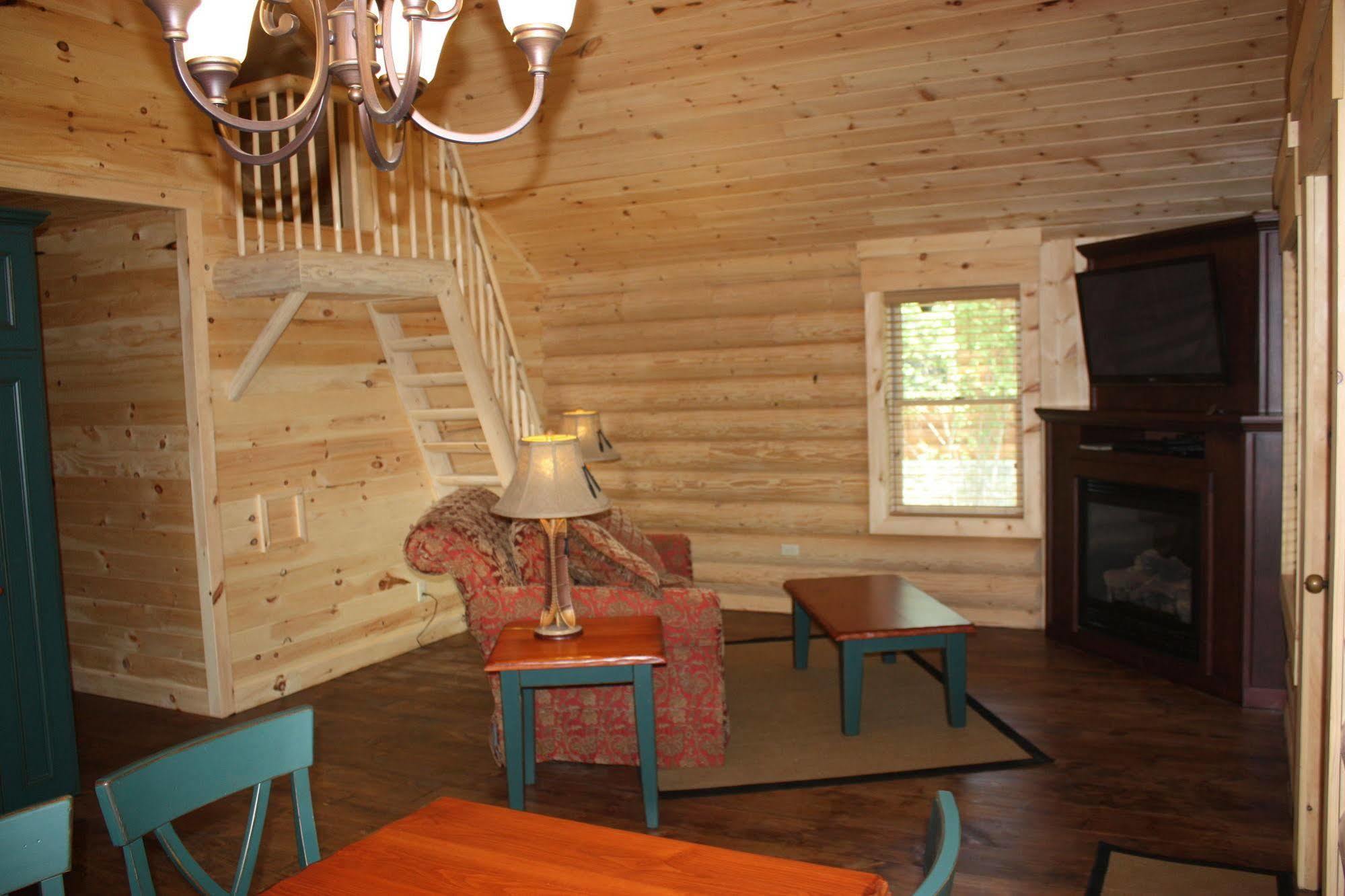 Lake Parlin Lodge & Cabins West Forks 외부 사진