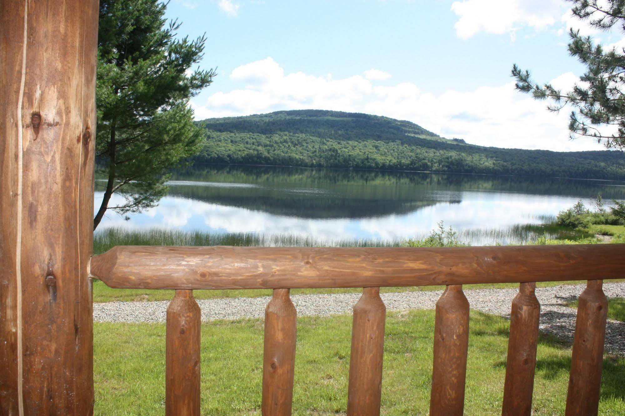 Lake Parlin Lodge & Cabins West Forks 외부 사진